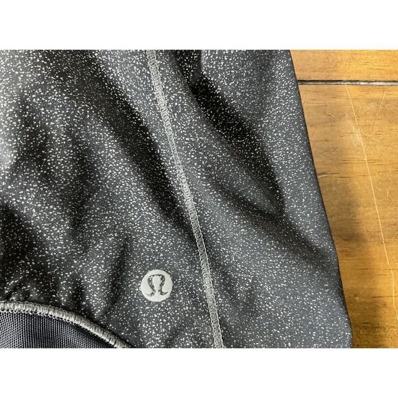 Lululemon Hotty Hot Shorts Metallic Black Size 6 - Picture 7 of 12